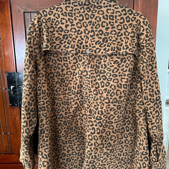 DL1961 Howard St. Leopard Print Utility Jacket (M) - Picture 4 of 4